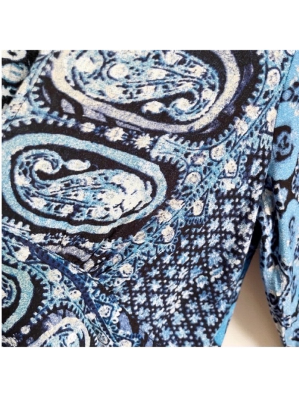Free People Wild & Free shirt blue white paisley cropped bohemian long sleeves - Picture 3 of 10